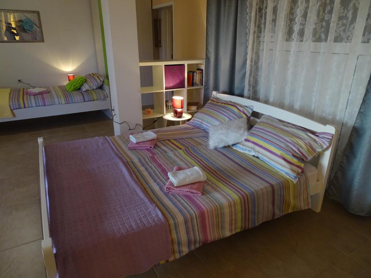 Apartments Sime Dinjiška Eksteriør billede