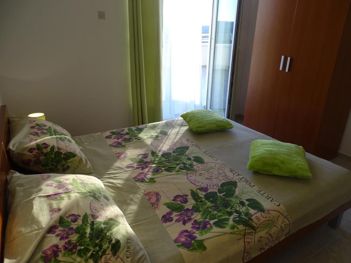 Apartments Sime Dinjiška Eksteriør billede