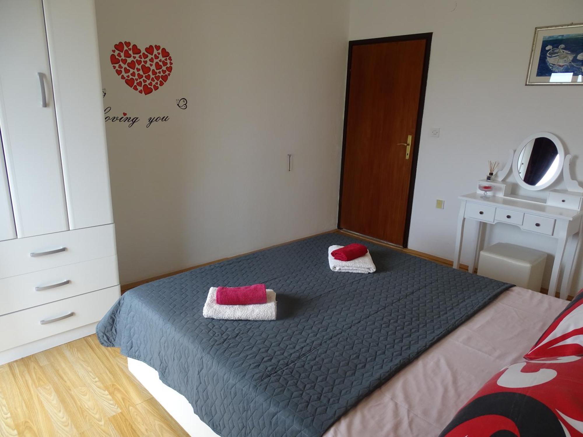Apartments Sime Dinjiška Eksteriør billede