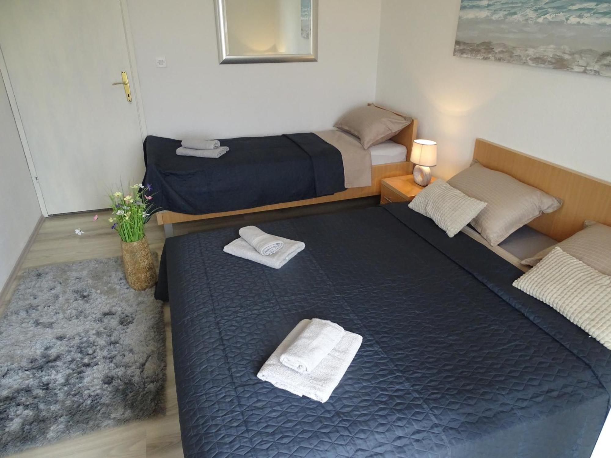 Apartments Sime Dinjiška Eksteriør billede