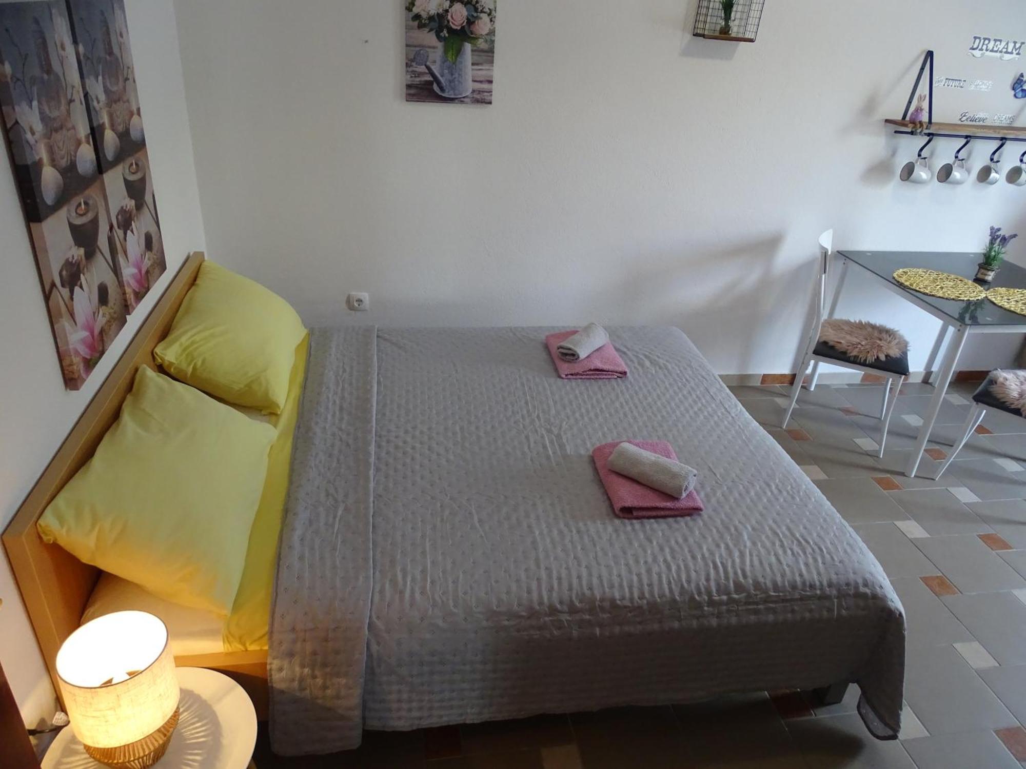 Apartments Sime Dinjiška Eksteriør billede