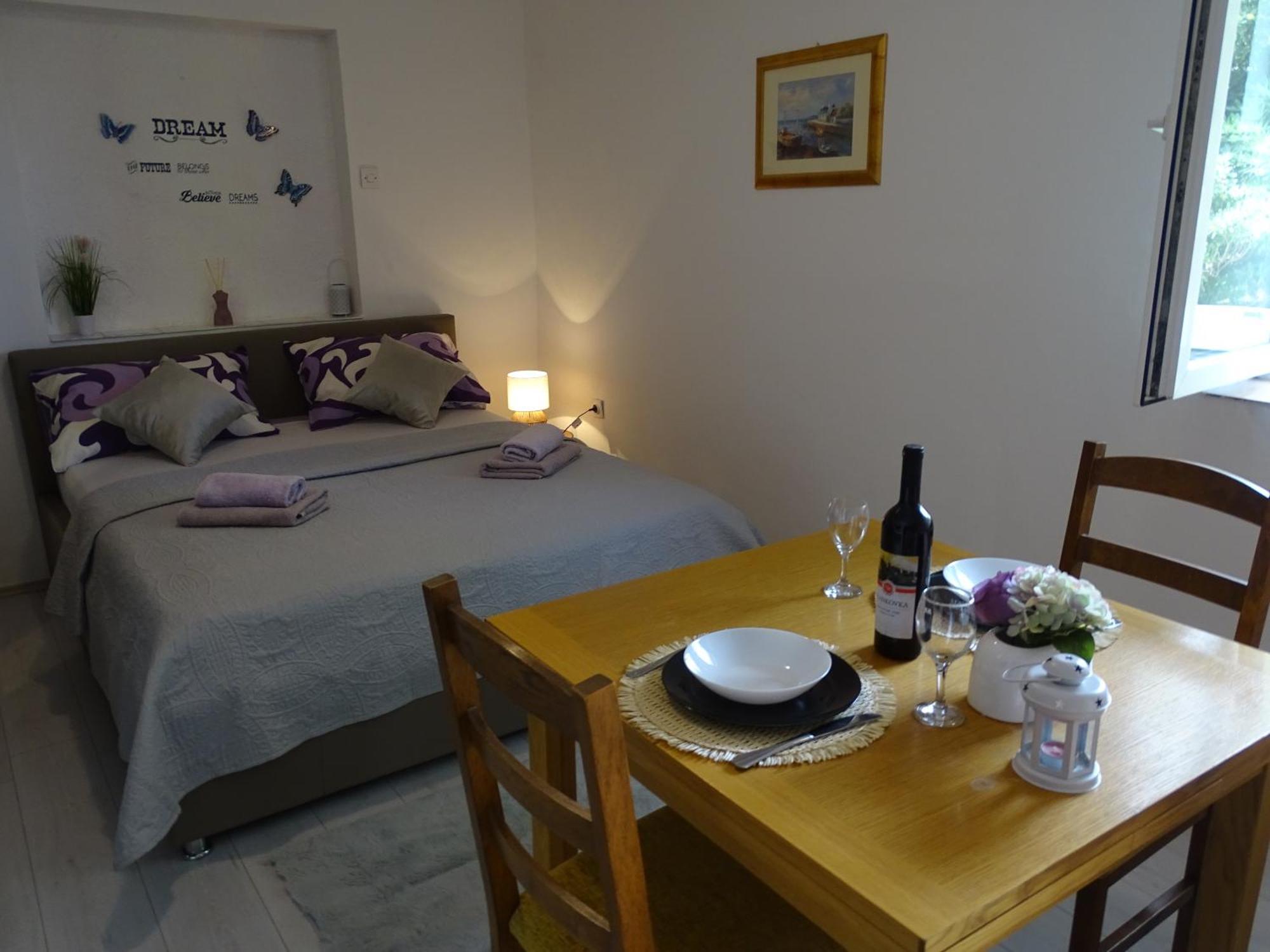 Apartments Sime Dinjiška Eksteriør billede